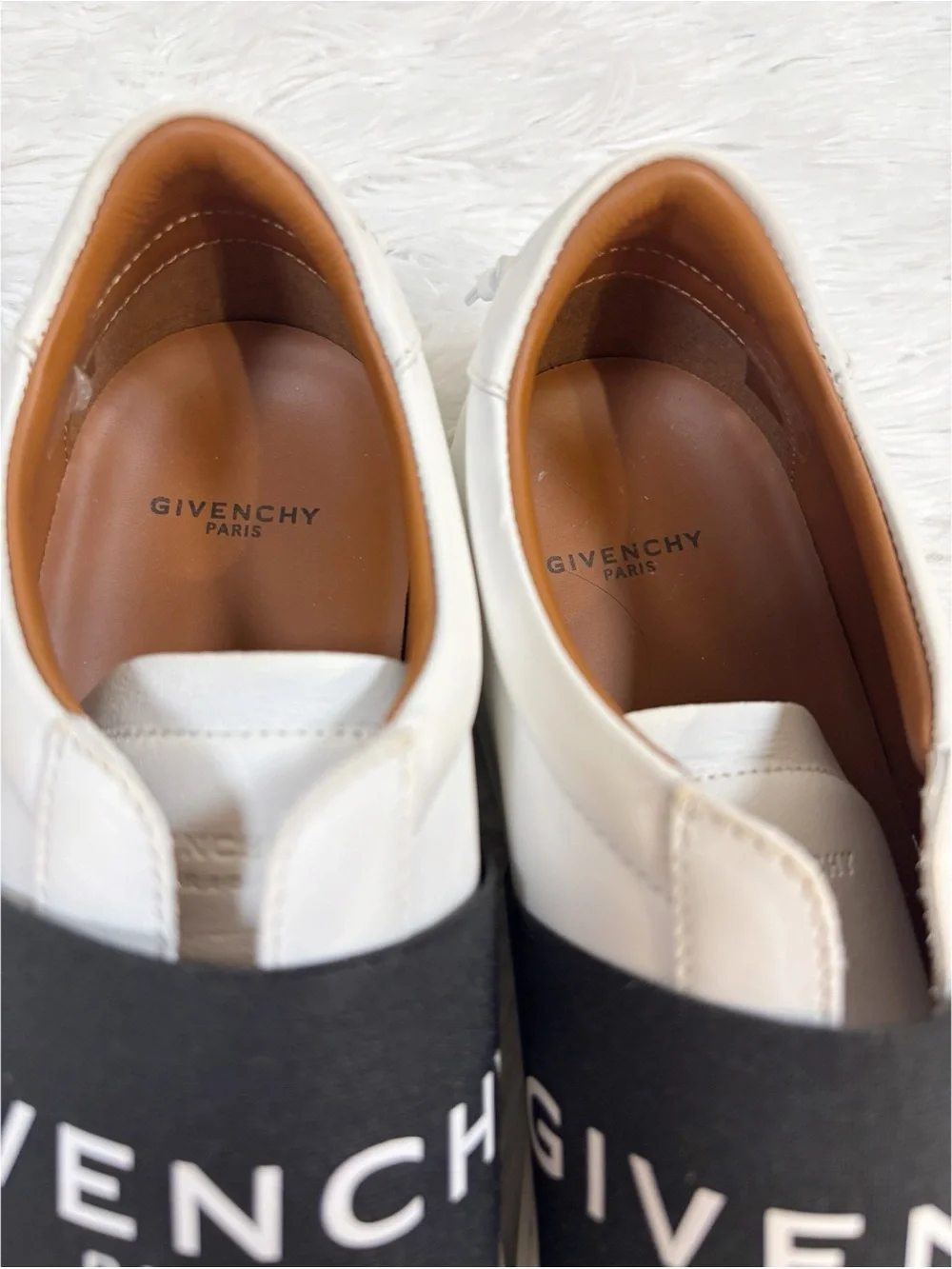 Givenchy‎ White Leather Slip-Ons sneakers with Black Logo Strap size 38 1/2